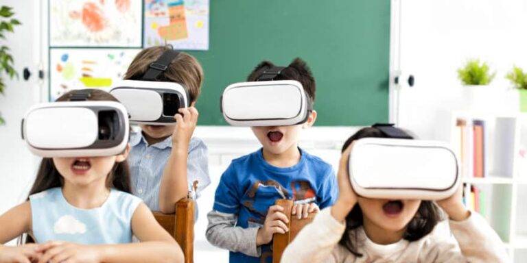 What is a Virtual Reality? How will virtual reality change the world?
