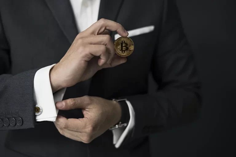 How Can Entrepreneurs Bring Cryptos Into the Mainstream?