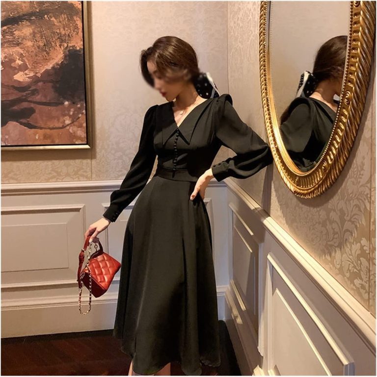 Look Sassy and fashionable with black long sleeve dress: Know how to style
